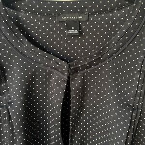 Ann Taylor Black Sleeveless polkadot Blouse in size small